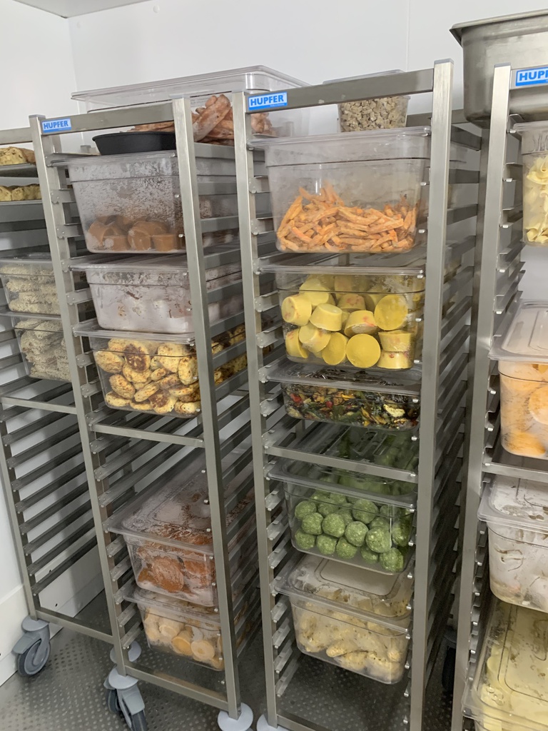 GN Behälter Kunststoff 1/2 (150mm tief)